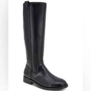 Pennie Black Low Heel Knee-High Boots
DV By Dolce Vita